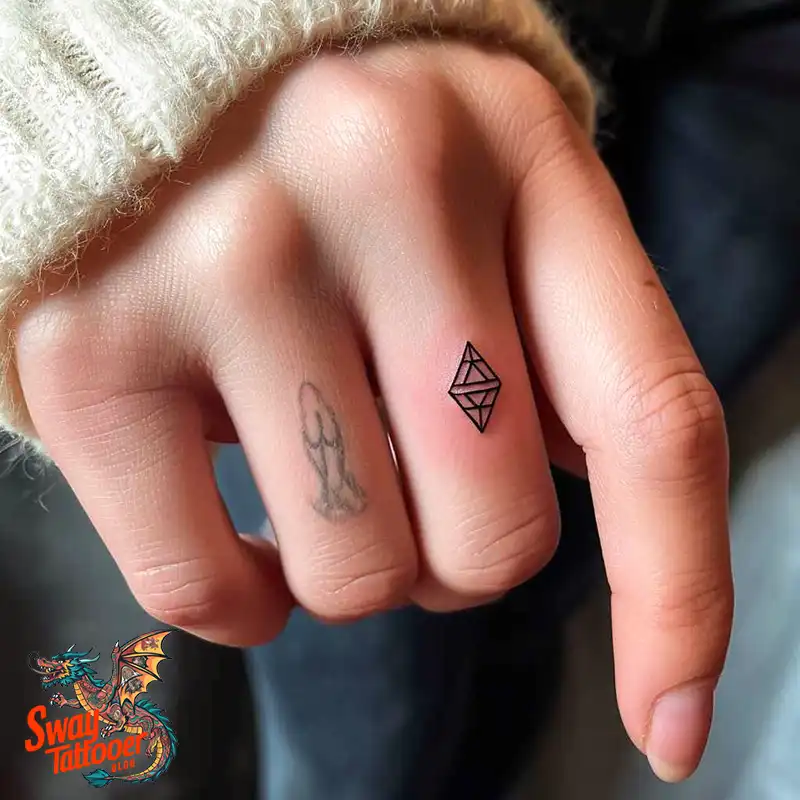 Awesome Feminine Finger Tattoo Ideas: Elegant Designs 12 feminine finger tattoo